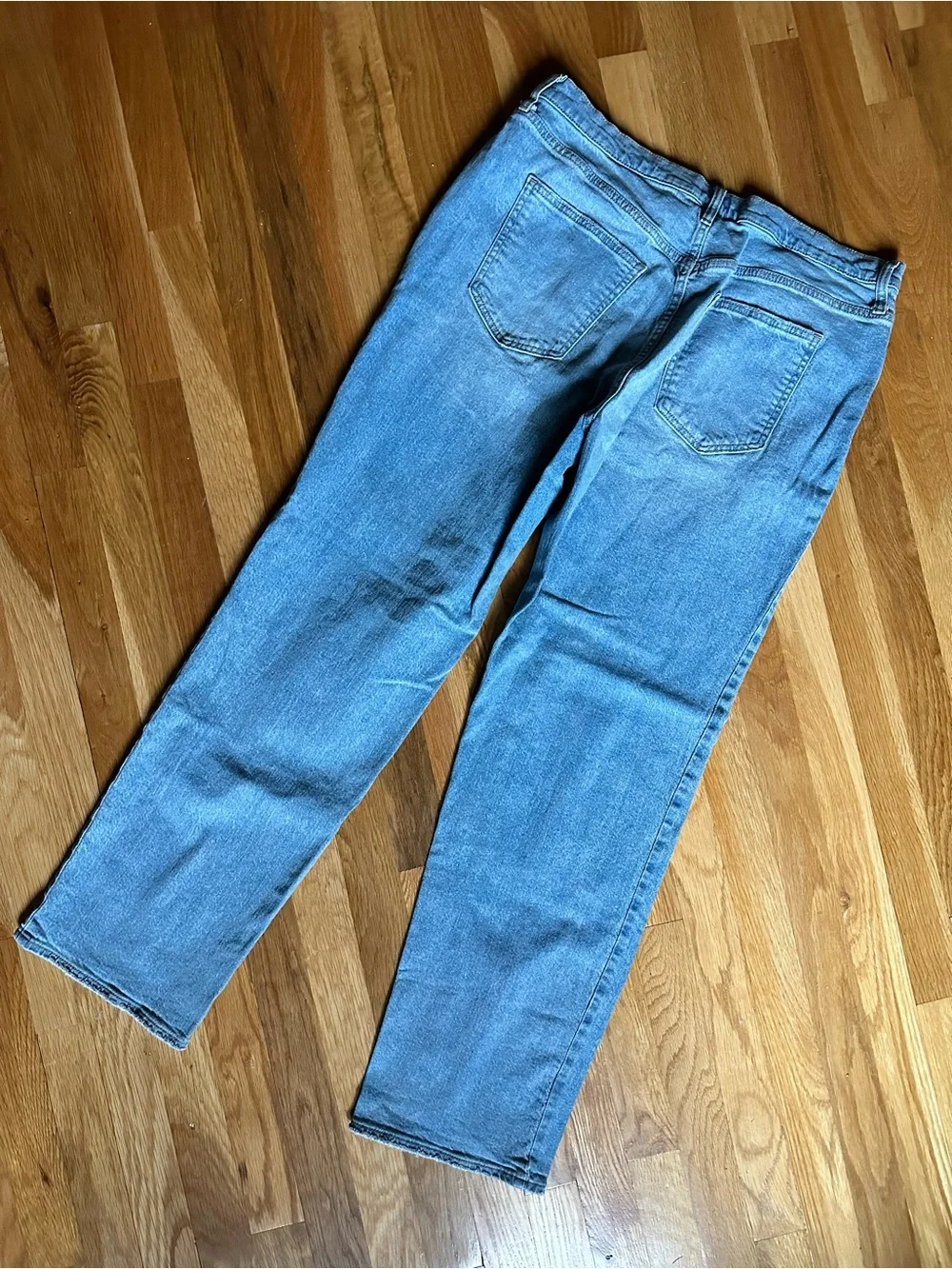 Universal Thread Rhinestone Straight Leg Jeans Light Wash (Size 16R)